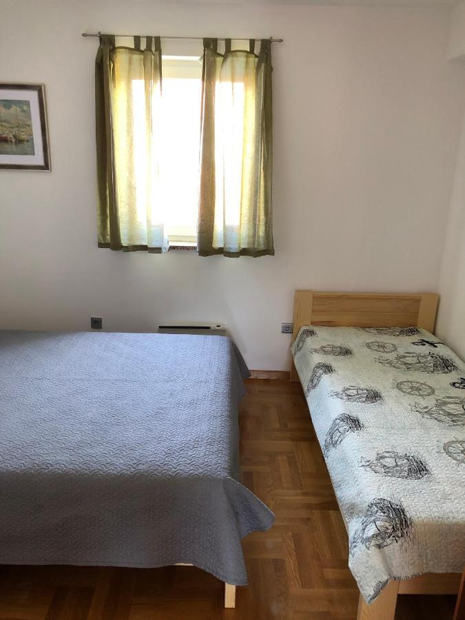 Vito & Rocco Apartment Малинска Экстерьер фото